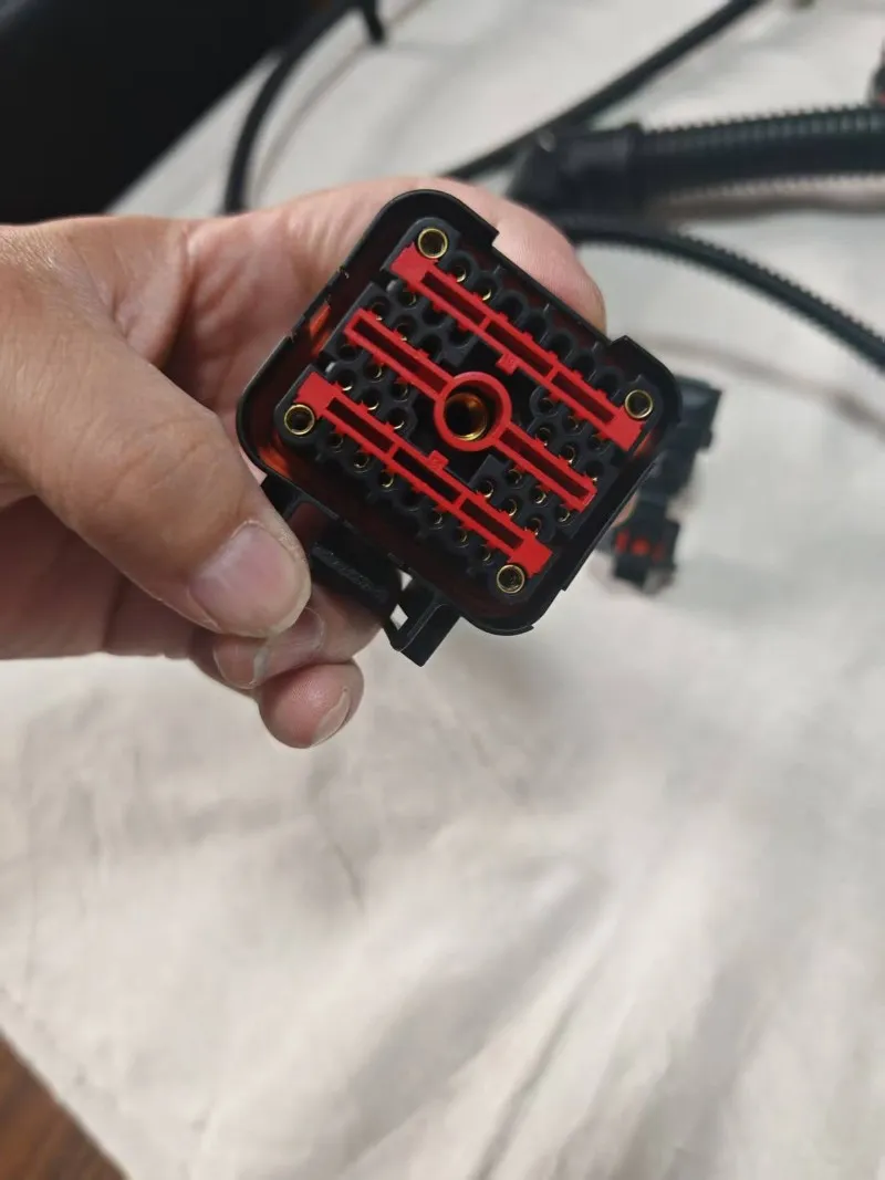 2025-10-11142933927 2025-10-11142933927